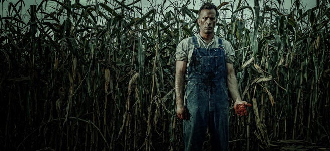 O ator Thomas Jane em cena do filme 1922.